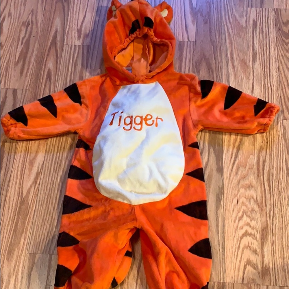 Disney Infant Tigger Costume 6-9 months